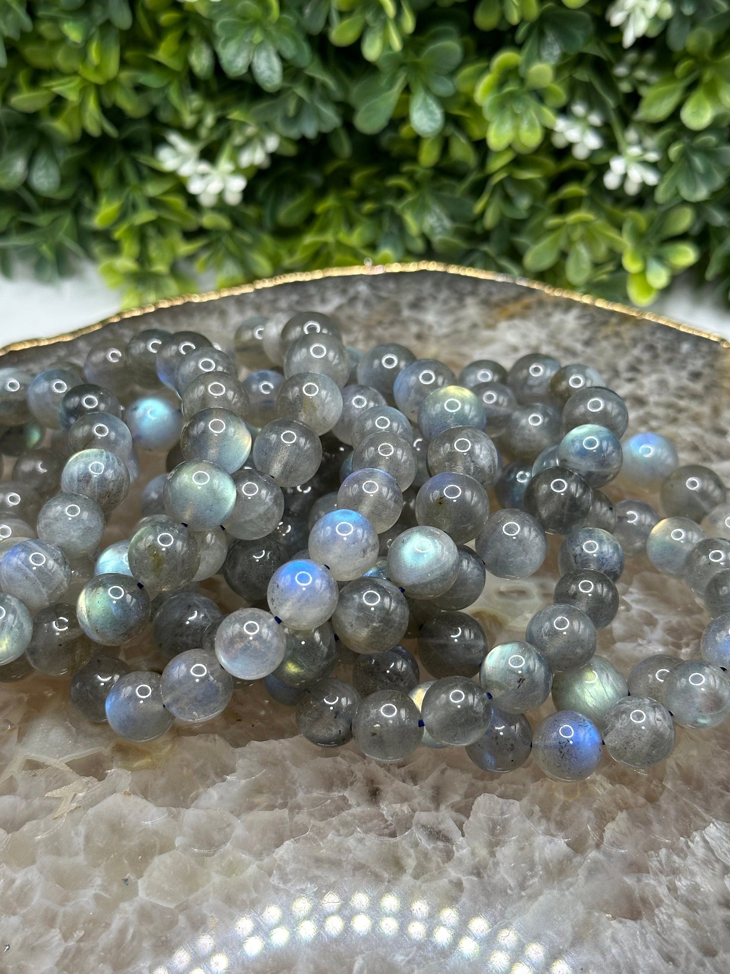 Labradorite Gemstone Bracelet – 10mm Flashy Crystals for Healing & Spiritual Energy
