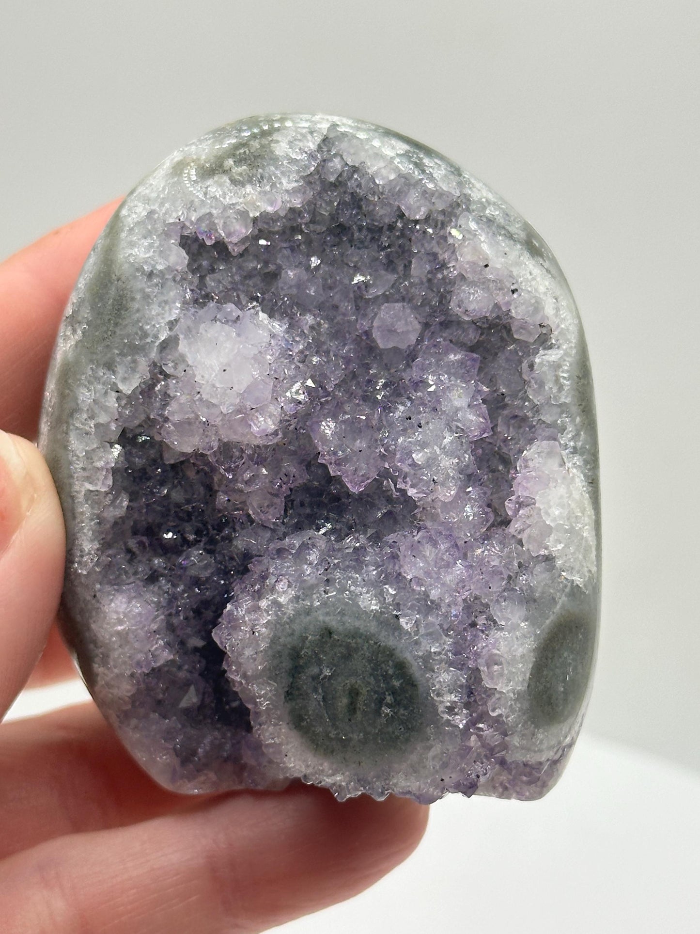 Stalactite Amethyst Cut base/Uruguay