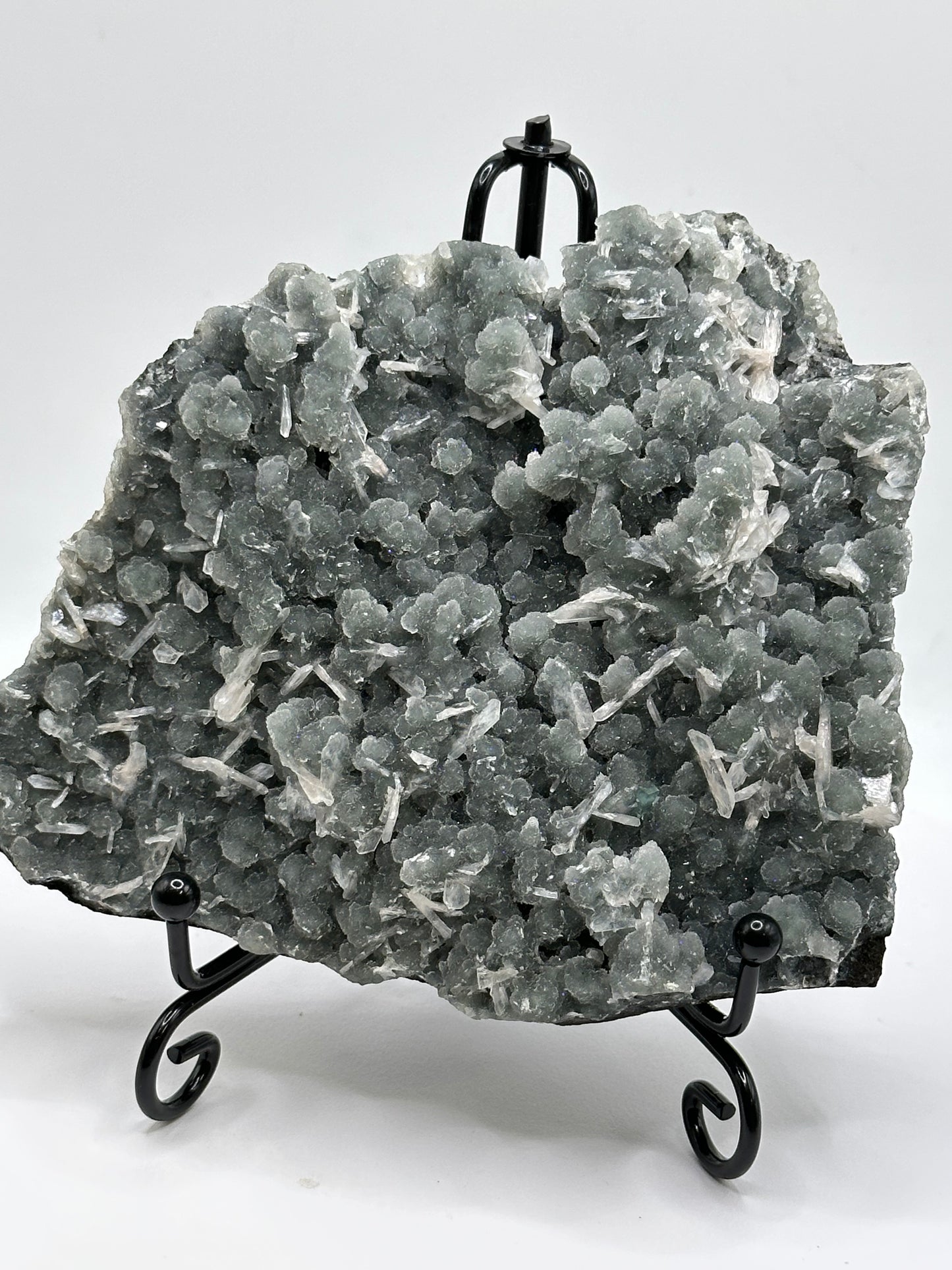 Druzy Chalcedony with Stilbite blades, India