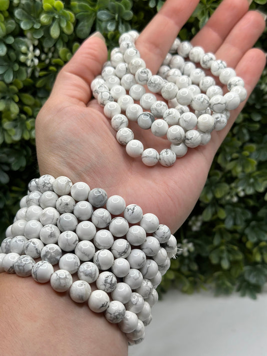 Howlite 8mm crystal beaded bracelet