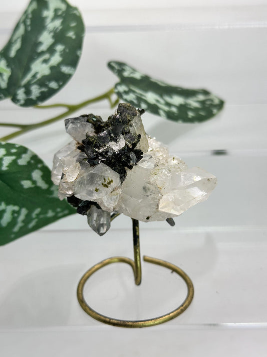 Epidote with Quartz from Hakkari Turkey, Mineral Collectors, Gift Idea, Green Quartz, Home Decor