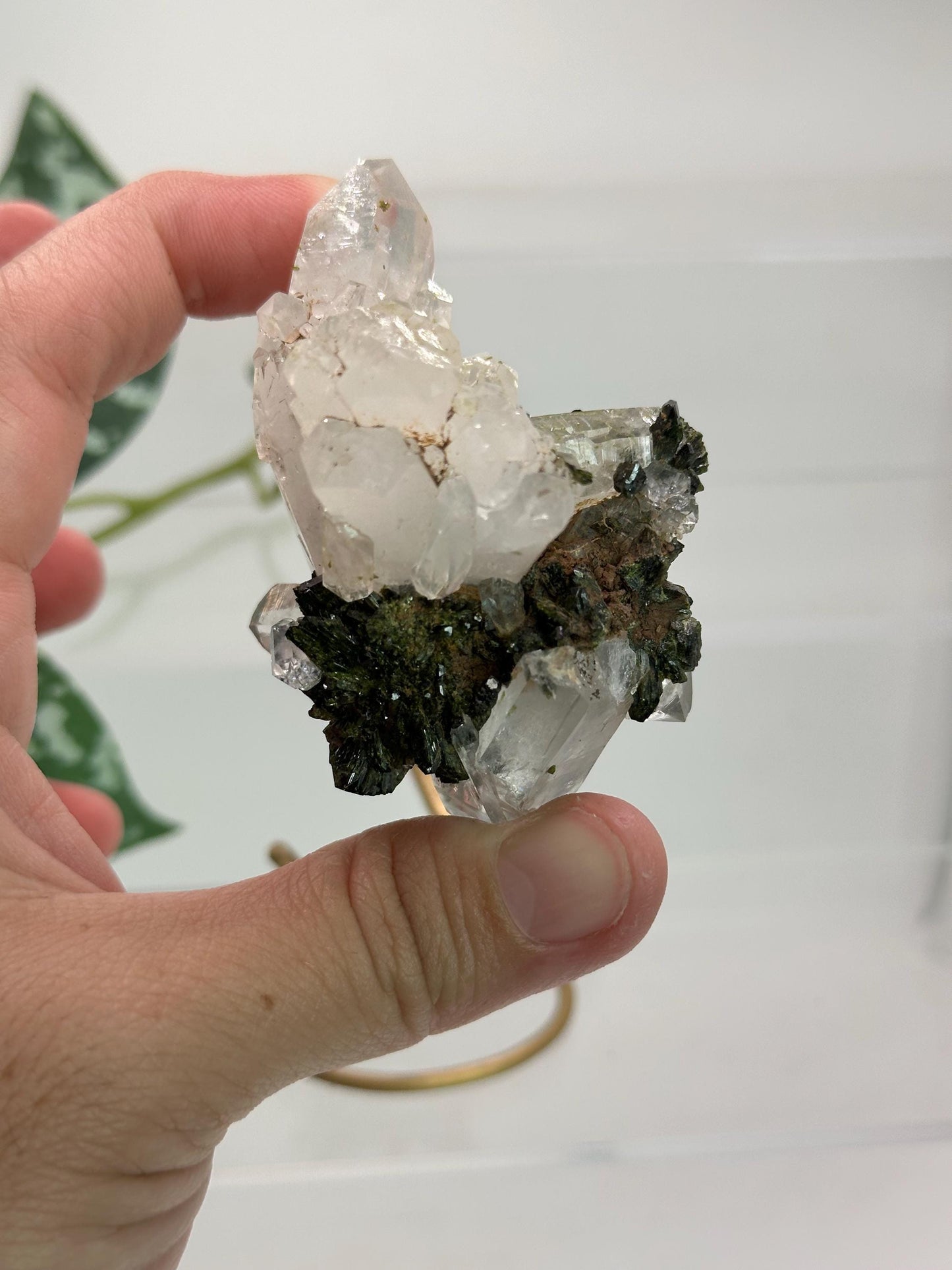 Epidote with Quartz from Hakkari Turkey, Mineral Collectors, Gift Idea, Green Quartz, Home Decor